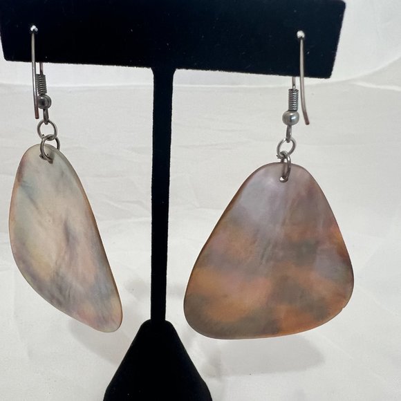 Tortoise shell fishhook earrings - Picture 4 of 4